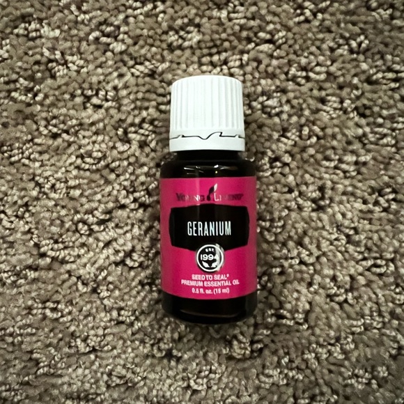 Young Living Essential Oil - Picture 2 of 2